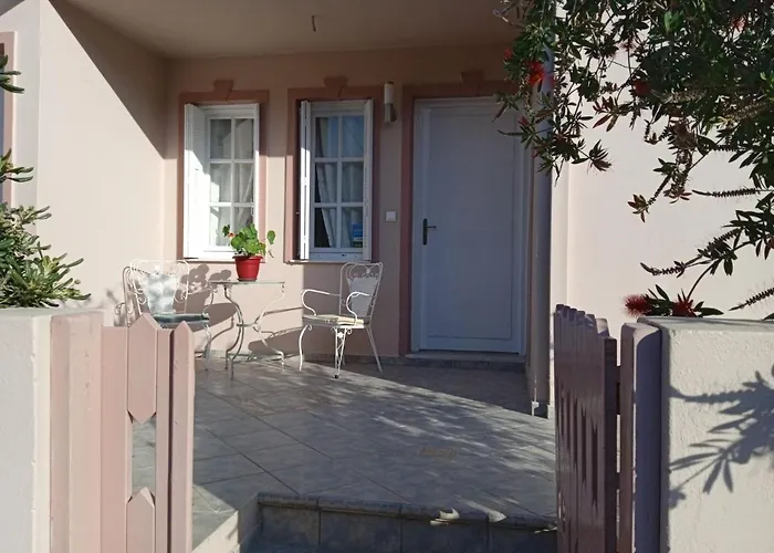 Andros Lighthouse Апартаменты Mesaria (Andros)