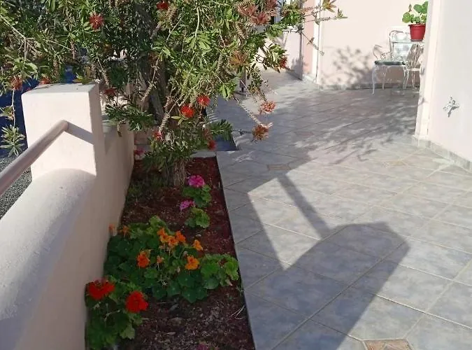 Andros Lighthouse Apartman Mesaria (Andros)